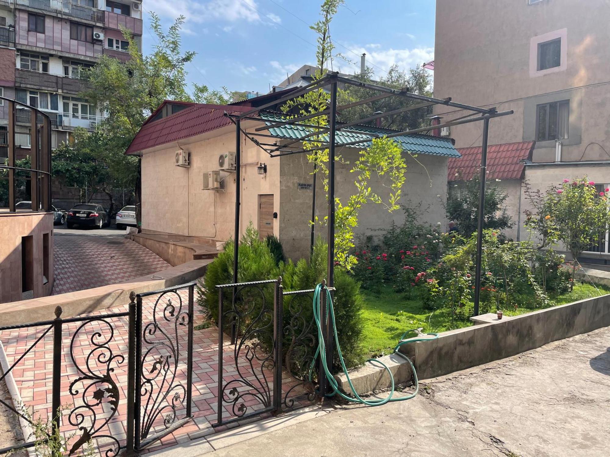 Aghayan Apart Jereván Kültér fotó